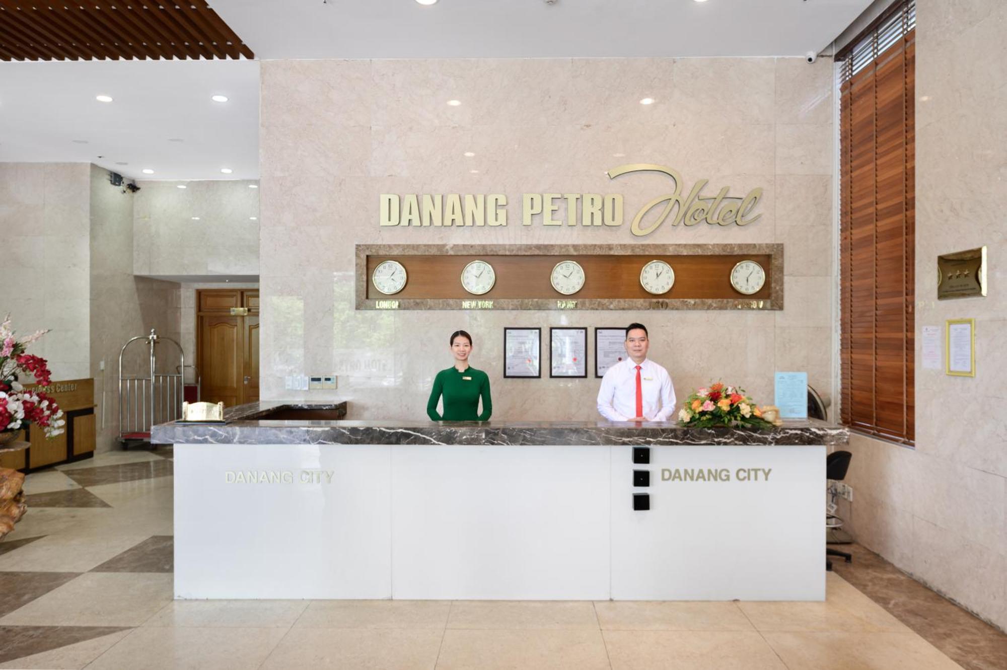 Danang Petro Hotel Bagian luar foto
