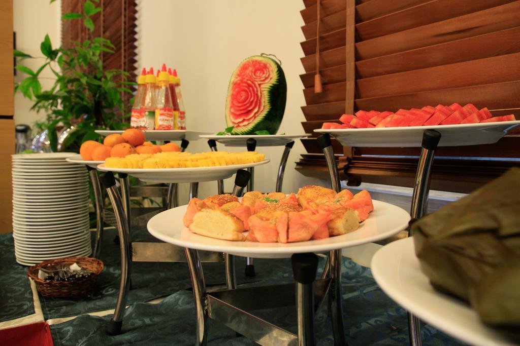 Danang Petro Hotel Bagian luar foto