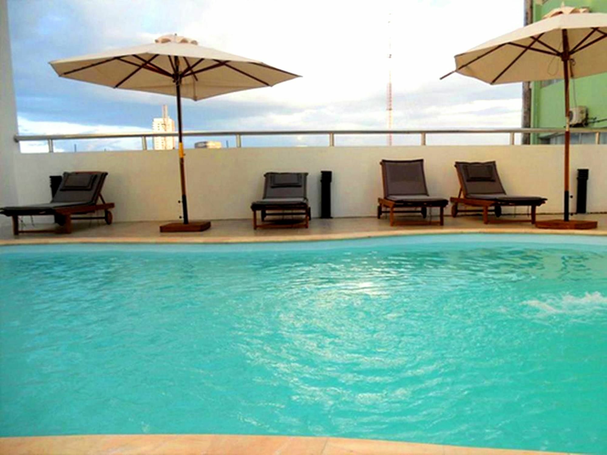 Danang Petro Hotel Bagian luar foto