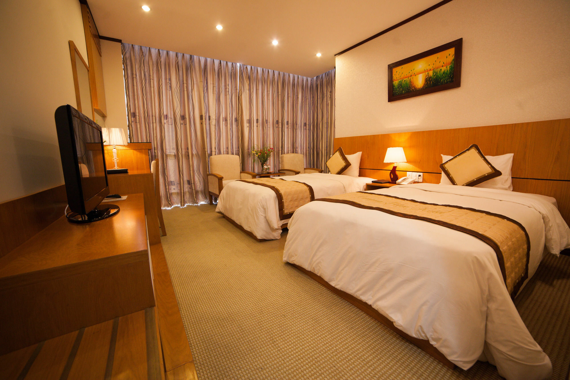 Danang Petro Hotel Bagian luar foto