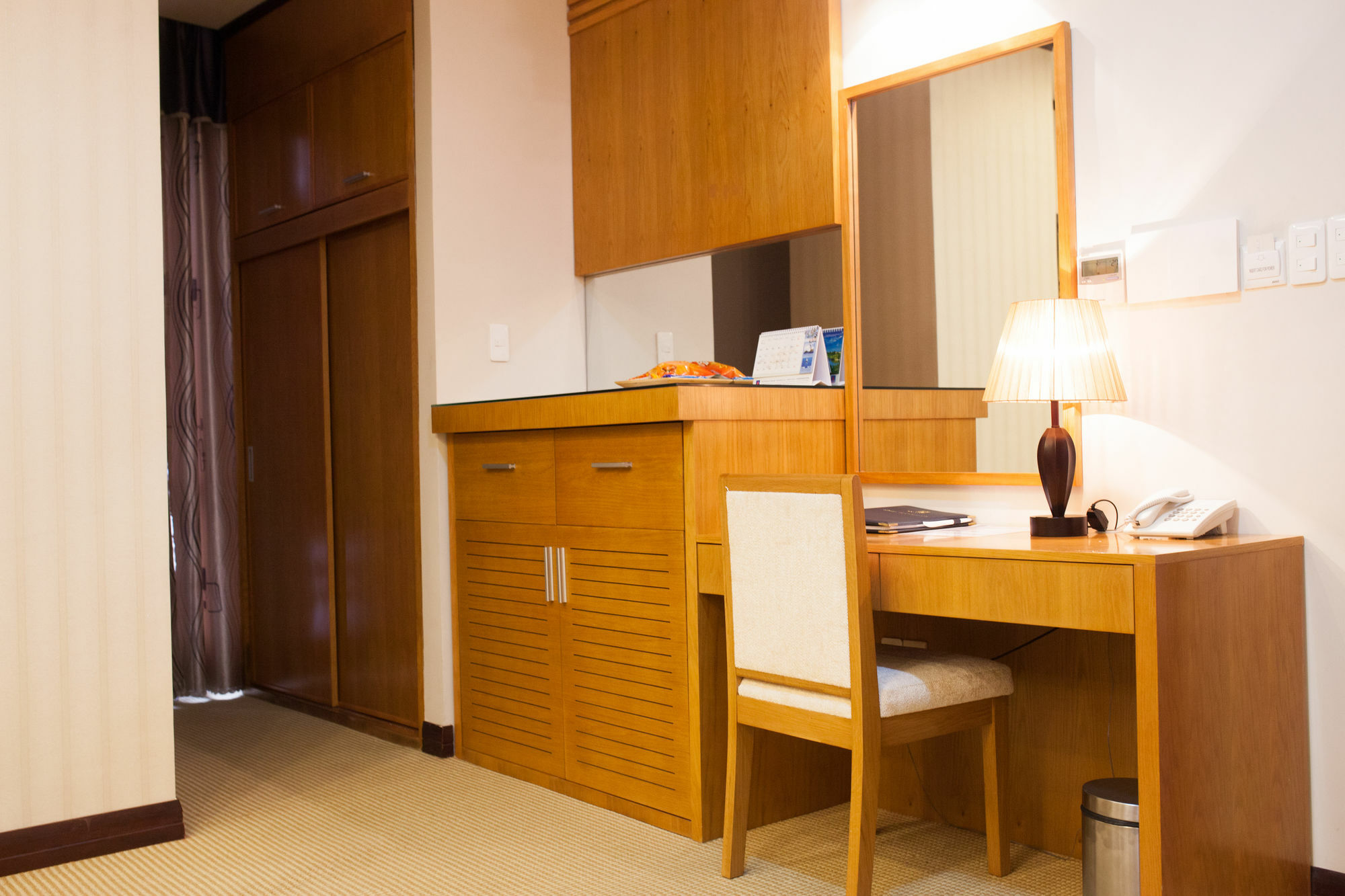 Danang Petro Hotel Bagian luar foto