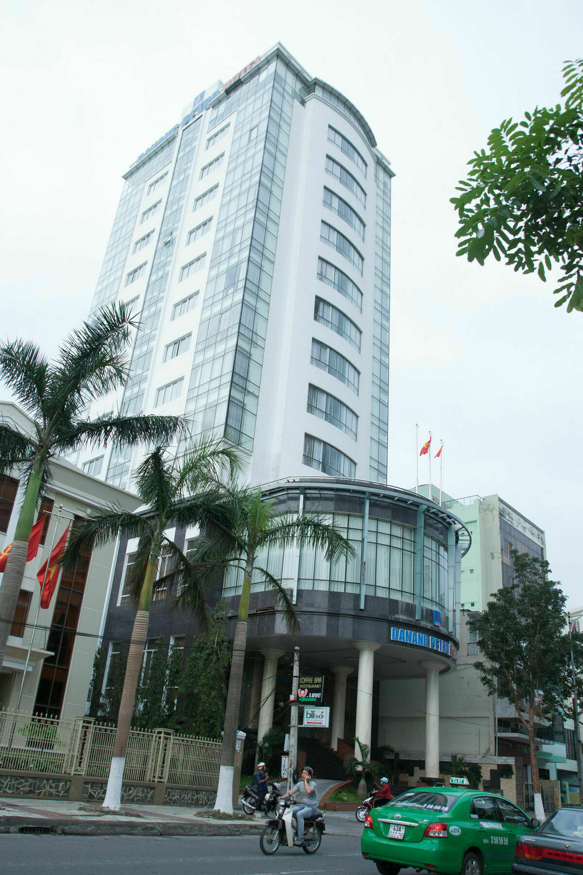 Danang Petro Hotel Bagian luar foto
