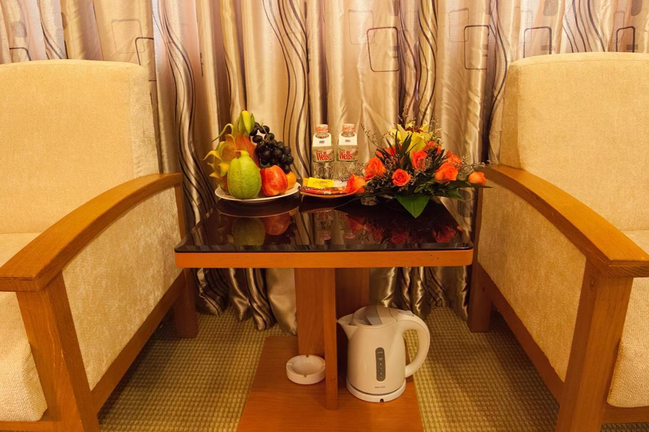 Danang Petro Hotel Bagian luar foto